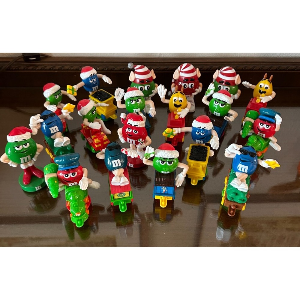 M&M's Christmas‎ Train Series 19 Candy Toppers Engine & Caboose